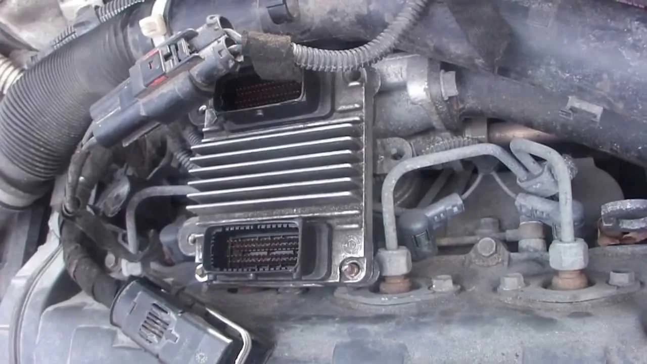 Gdzie znajduje się sterownik silnika Astra G? Oto, co musisz wiedzieć