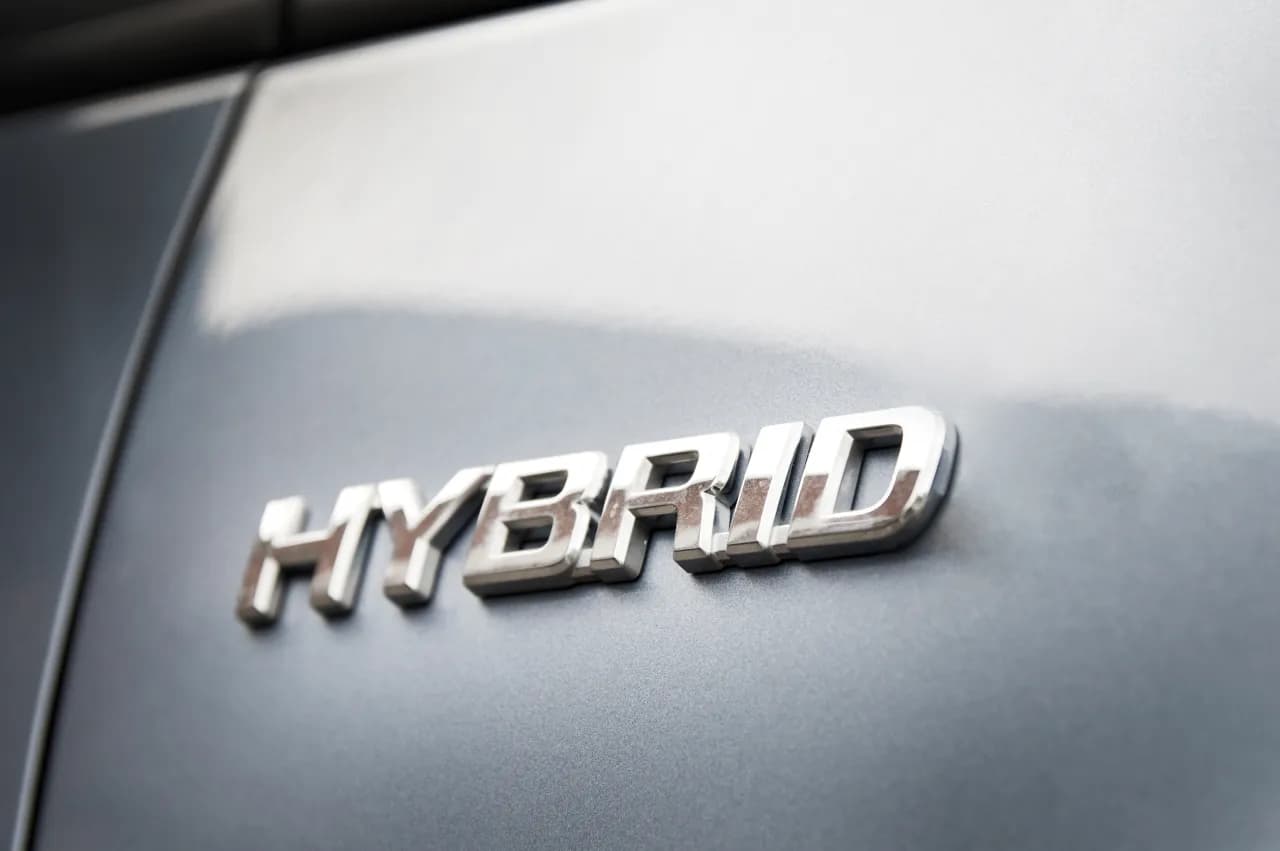 Co to jest miękka hybryda (mild hybrid) i dlaczego warto ją rozważyć?